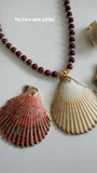 Le Hot Shell Beaded necklace