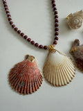 Le Hot Shell Beaded necklace