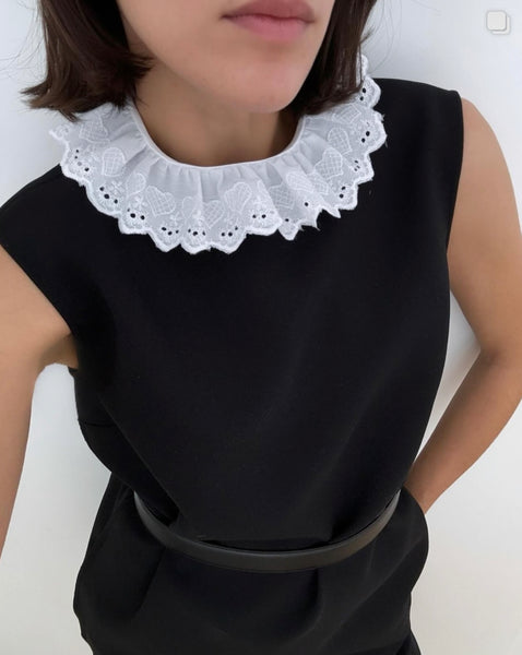 The 'Winnie' frill collar with white body (women's)