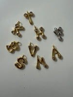 Le Charlie initial necklace